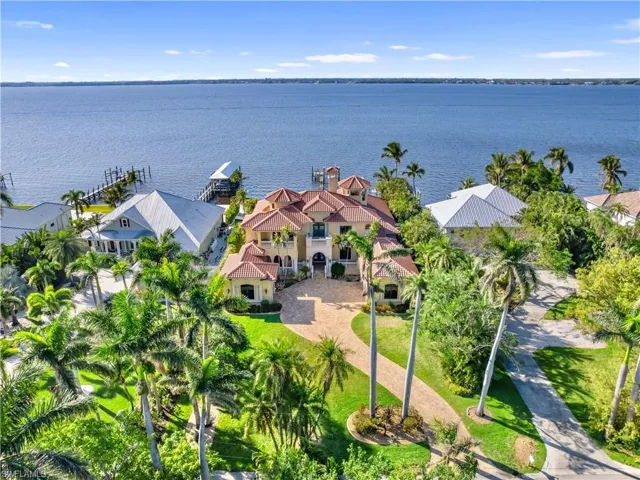 2704 Shriver Dr, Fort Myers Fl 33901