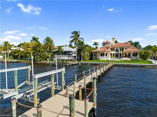 2704 Shriver Dr, Fort Myers Fl 33901