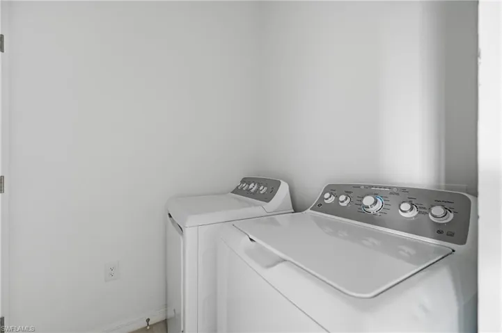 5697 Melbourne Ct 7022, Other, Florida 34142