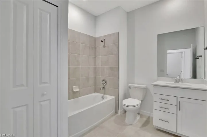 5697 Melbourne Ct 7022, Other, Florida 34142
