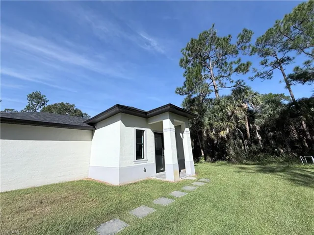 4681  18th SE AVE, Naples, FL 34117