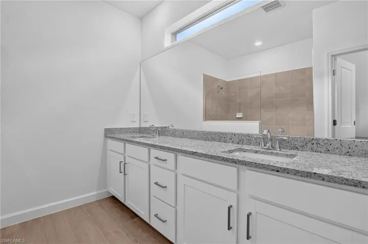 3195 Weston Manor Dr, Alva, Florida 33920