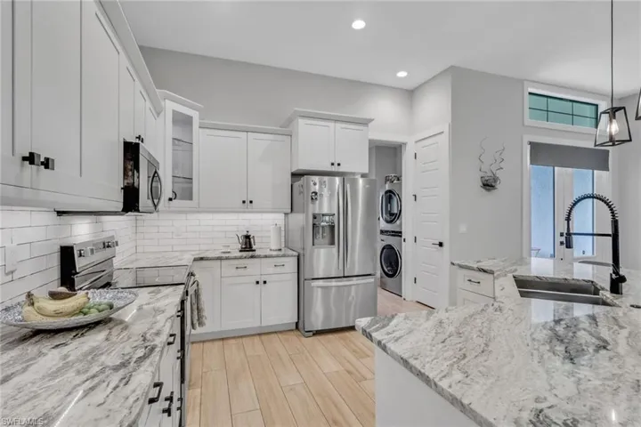 8332  Cypress N DR, Fort Myers, FL 33967