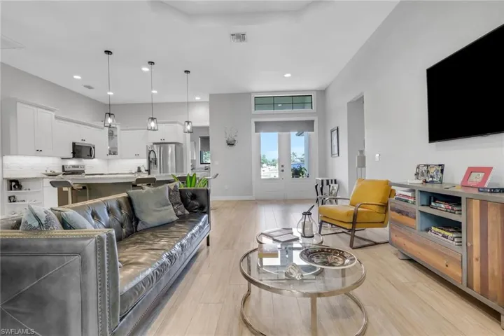 8332  Cypress N DR, Fort Myers, FL 33967