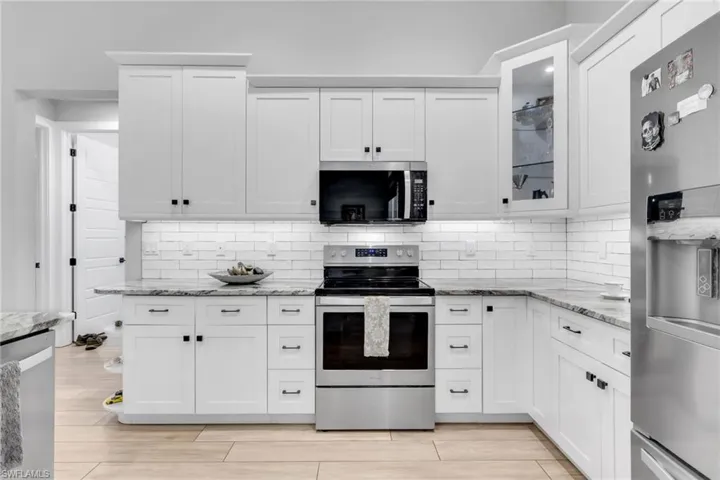 8332  Cypress N DR, Fort Myers, FL 33967