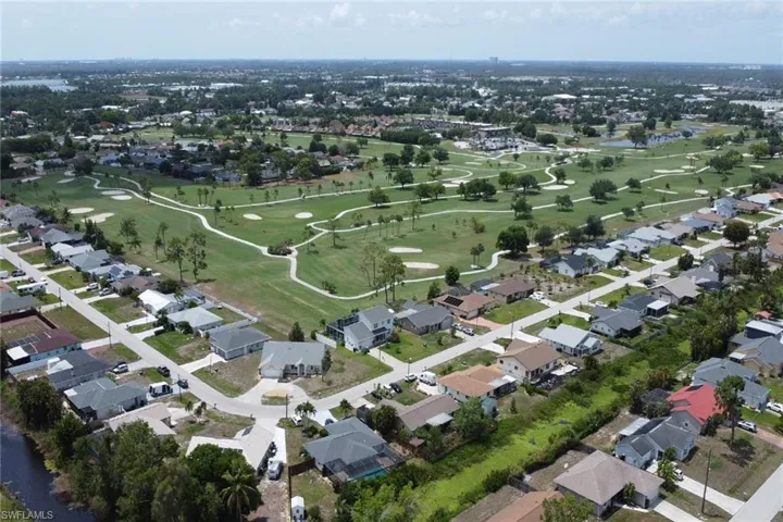 8332  Cypress N DR, Fort Myers, FL 33967