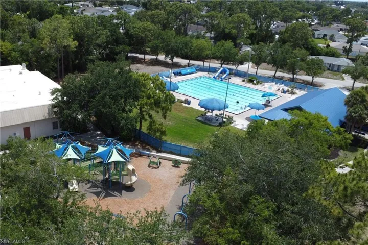 8332  Cypress N DR, Fort Myers, FL 33967