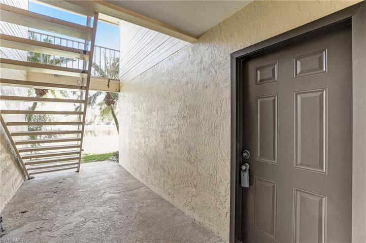 5715  Foxlake  DR, North Fort Myers, FL 33917