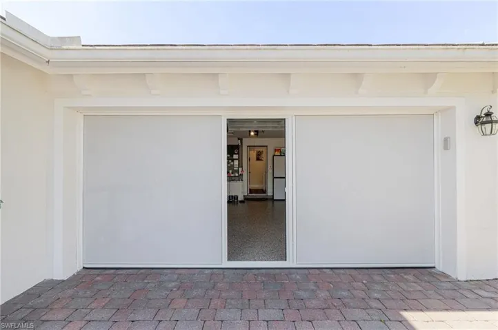Garage screen Shade