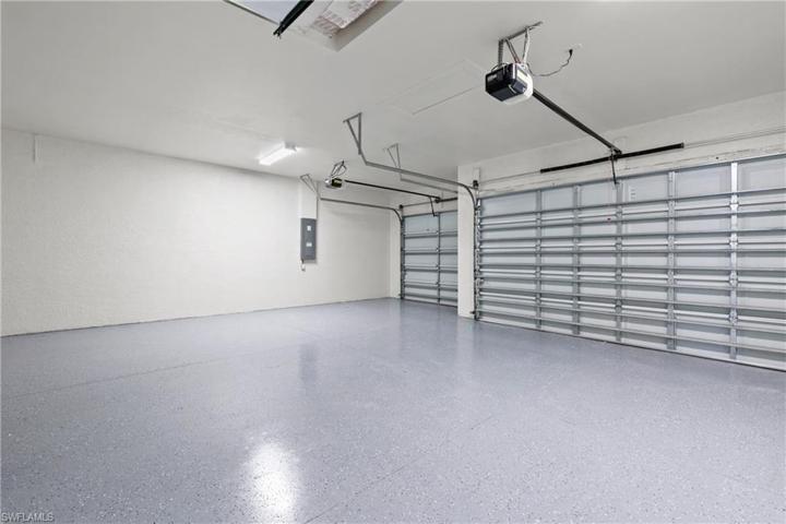 3 car garage