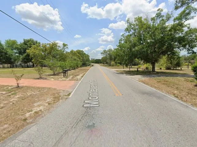 2035 Oxenham Ave, Spring Hill, Florida 34610