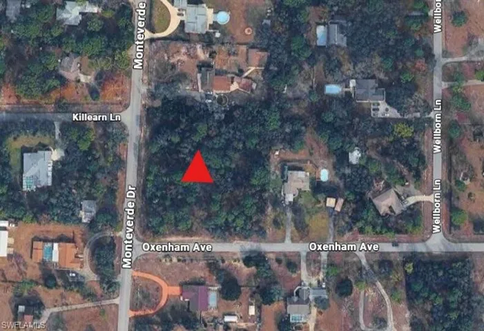 2035 Oxenham Ave, Spring Hill, Florida 34610