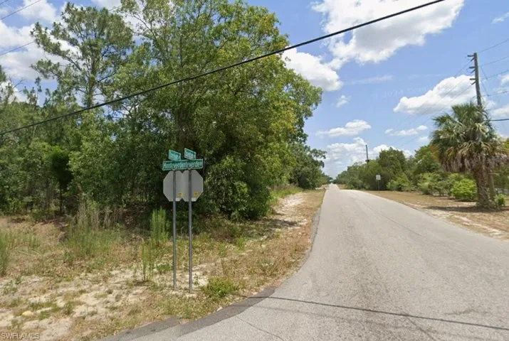 2035 Oxenham Ave, Spring Hill, Florida 34610