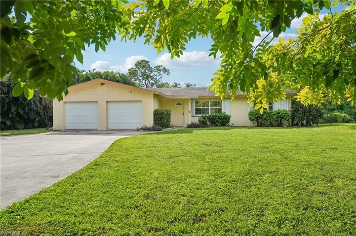 51 Lagoon Dr, North Fort Myers, Florida 33903