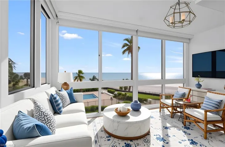 2121 Gulf Shore Blvd N # 203, Naples, Florida 34102