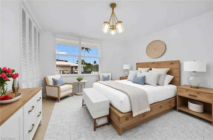 2121 Gulf Shore Blvd N # 203, Naples, Florida 34102