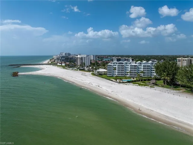 2121 Gulf Shore Blvd N # 203, Naples, Florida 34102