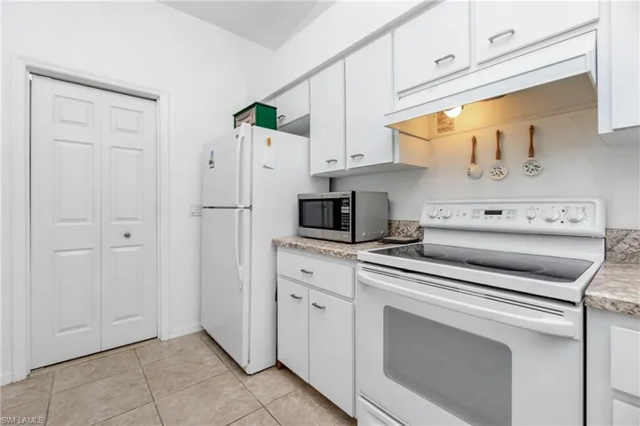 7075  Sunnybrook  BLVD, Englewood, FL 34224