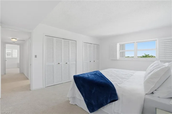 1919  Gulf Shore N BLVD, Naples, FL 34102