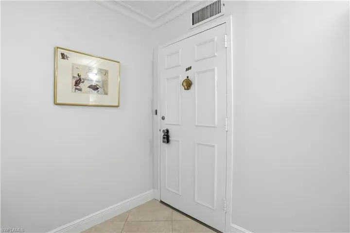 1919  Gulf Shore N BLVD, Naples, FL 34102
