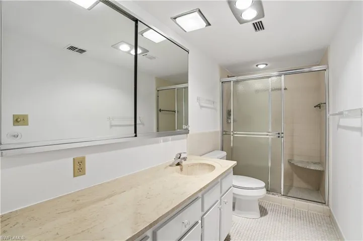 1919  Gulf Shore N BLVD, Naples, FL 34102