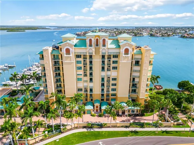 The gorgeous Pier 81 Condo tower that Slip D-57 is located behind giving it shade throughout the day.