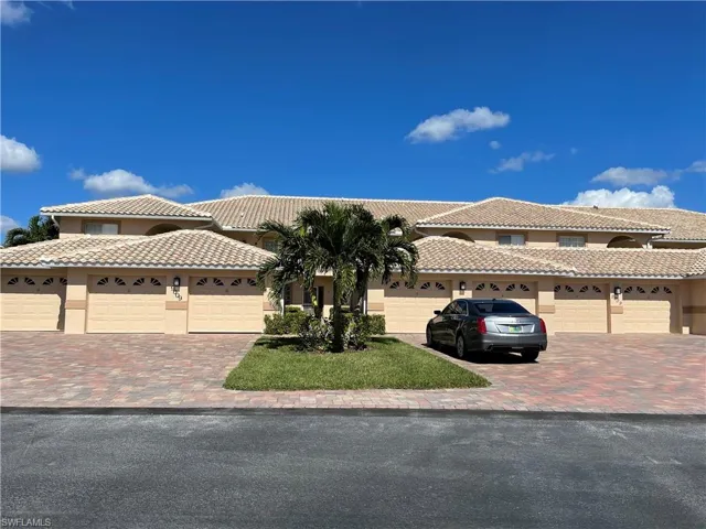 9009 Michael Cir 1-110, Naples, Florida 34113