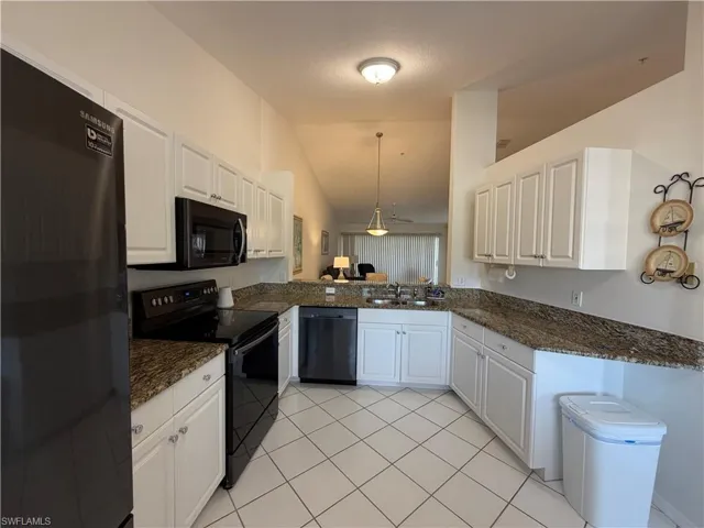 9009 Michael Cir 1-110, Naples, Florida 34113