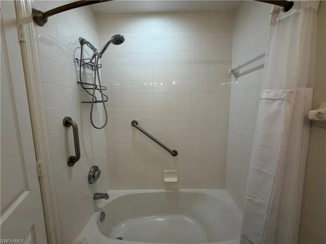 9009 Michael Cir 1-110, Naples, Florida 34113