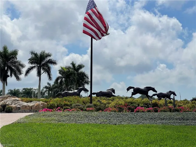 9009 Michael Cir 1-110, Naples, Florida 34113