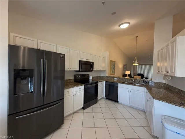 9009 Michael Cir 1-110, Naples, Florida 34113