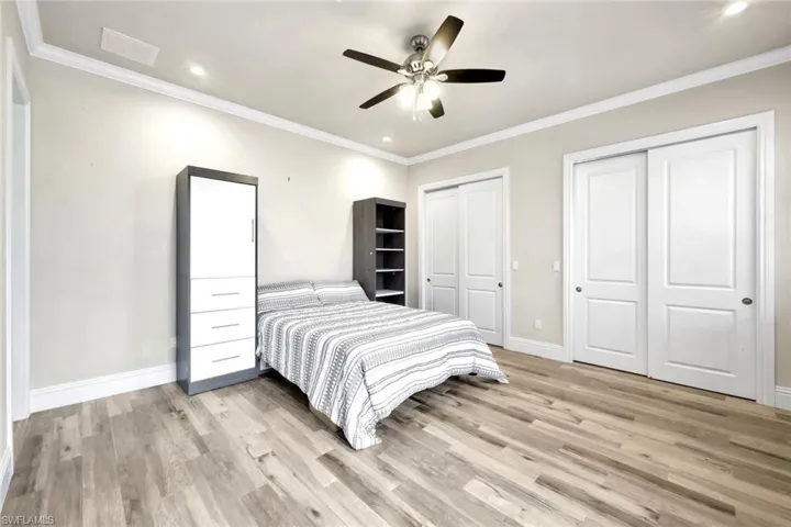 Access the casita from the pool deck.