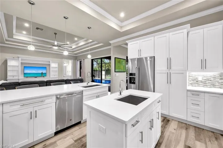 Entertain with ease with your double island!