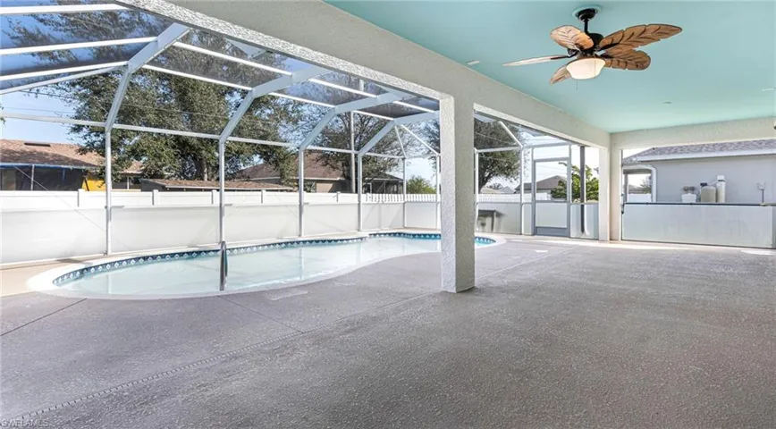 101 NE 11th  TER, Cape Coral, FL 33909