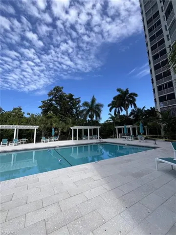 5550 Heron Point Dr 305, Naples, Florida 34108