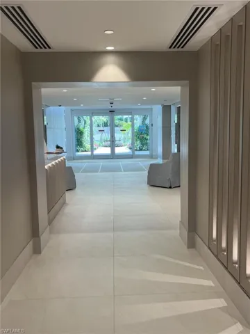 5550 Heron Point Dr 305, Naples, Florida 34108