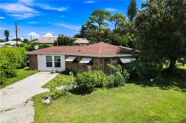 9829 Pennsylvania Ave, Bonita Springs, Florida 34135