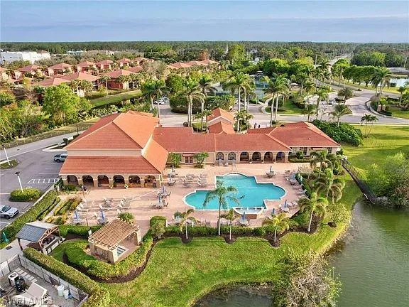6560 Huntington Lakes Cir 104, Naples, Florida 34119