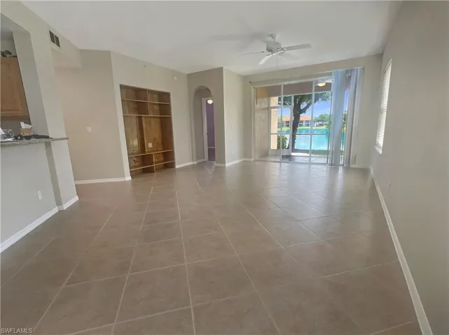6560 Huntington Lakes Cir 104, Naples, Florida 34119