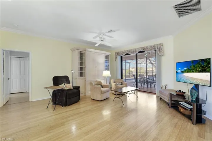 260  Lambton  LN, Naples, FL 34104