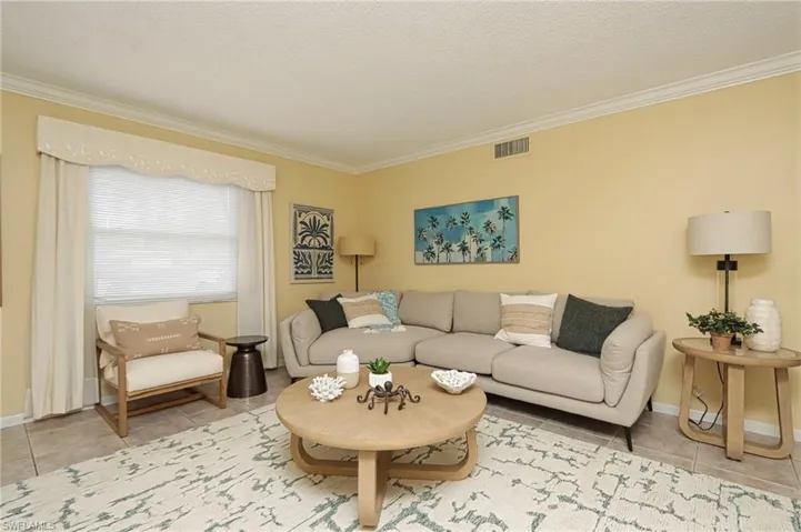 940 3rd St S 101, Naples, Florida 34102