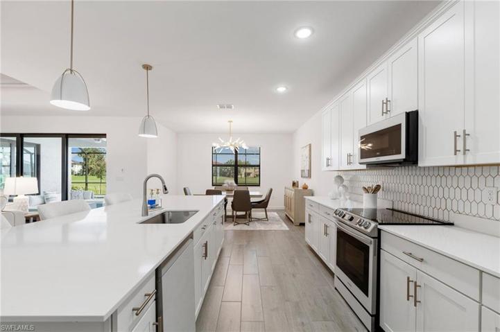 1392 Birdie DR, NAPLES FL 34120