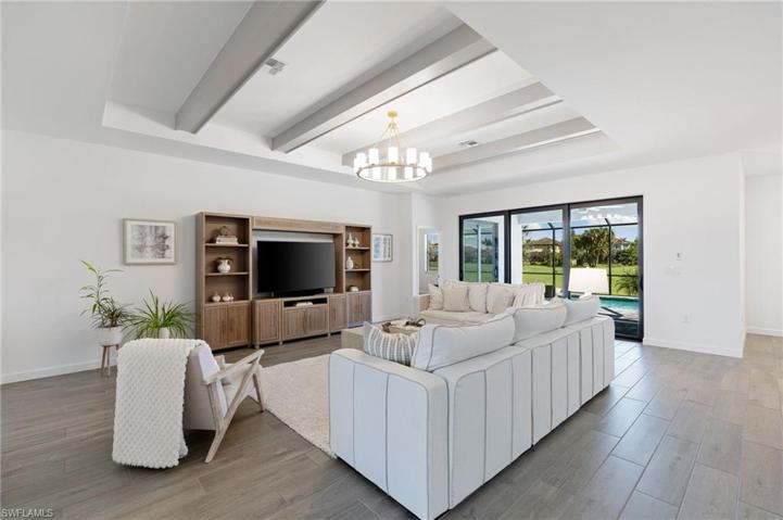 1392 Birdie DR, NAPLES FL 34120