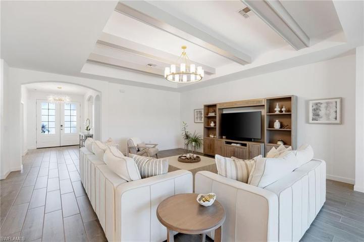 1392 Birdie DR, NAPLES FL 34120