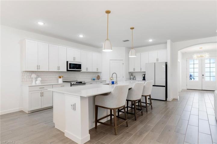 1392 Birdie DR, NAPLES FL 34120