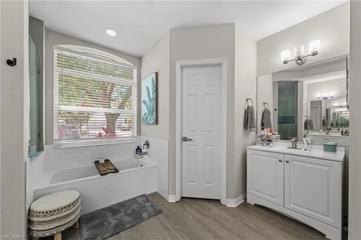 17381 Stepping Stone Dr, Fort Myers, Florida 33967