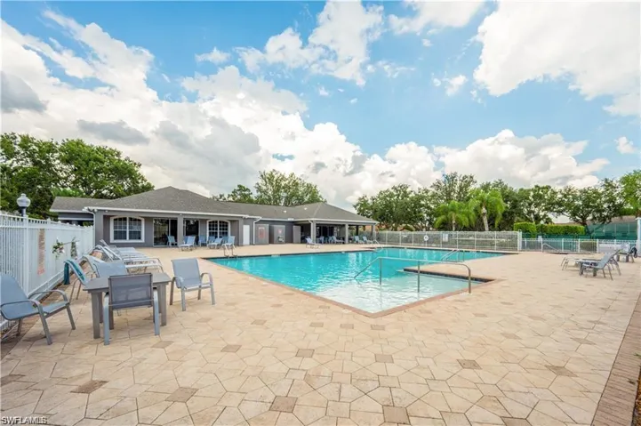 17381 Stepping Stone Dr, Fort Myers, Florida 33967