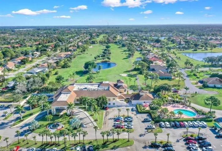 Overhead view of the Spanish Wells Golf and Country Club.