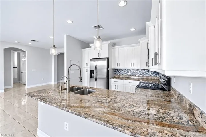 3417 16th St Sw, Lehigh Acres, Florida 33976