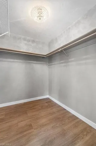 Main Bedroom walk-in closet